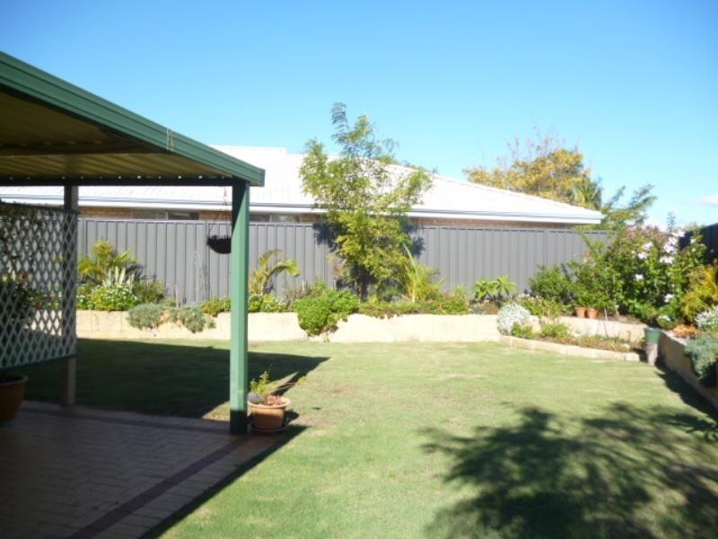 17 Sete Green, Secret Harbour WA 6173