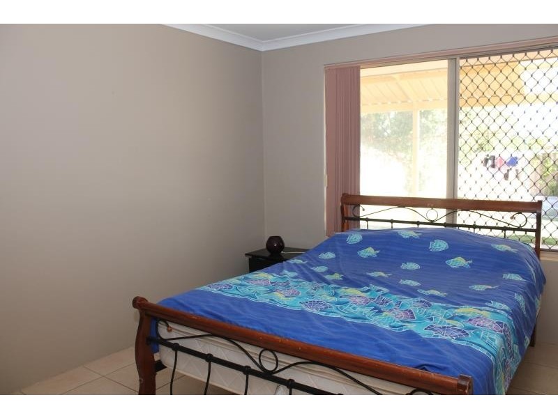 4 Rosebay Grove, Singleton WA 6175