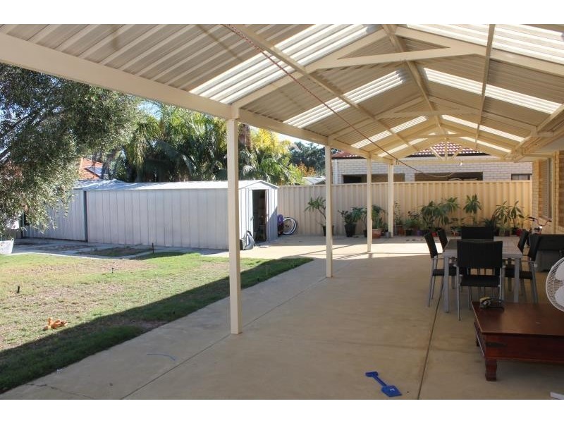 4 Rosebay Grove, Singleton WA 6175