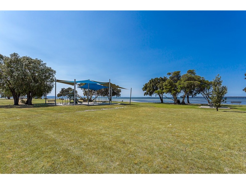 33 Coco Drive, Falcon WA 6210