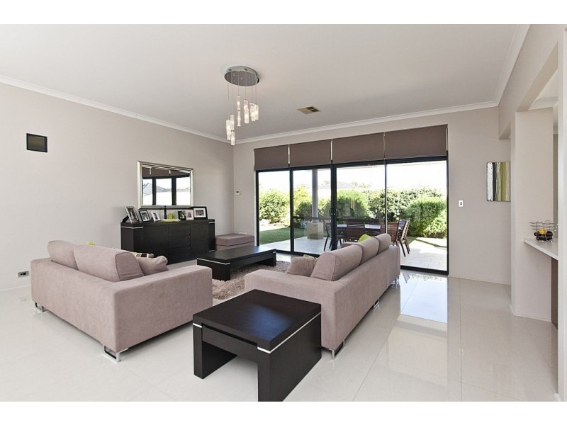 79 Miltona Drive, Secret Harbour WA 6173