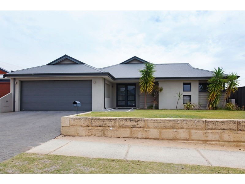 8 Nottely Crescent, Secret Harbour WA 6173