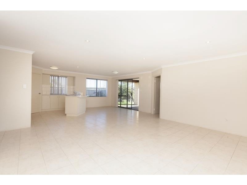 8 Echidna Court, Baldivis WA 6171