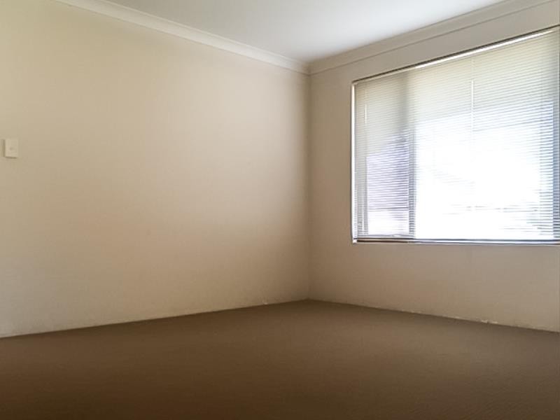 24 Lucky Bay Road, Secret Harbour WA 6173