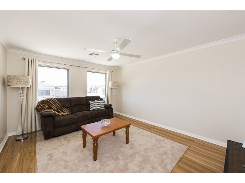 6 Imperia Lane, Secret Harbour WA 6173