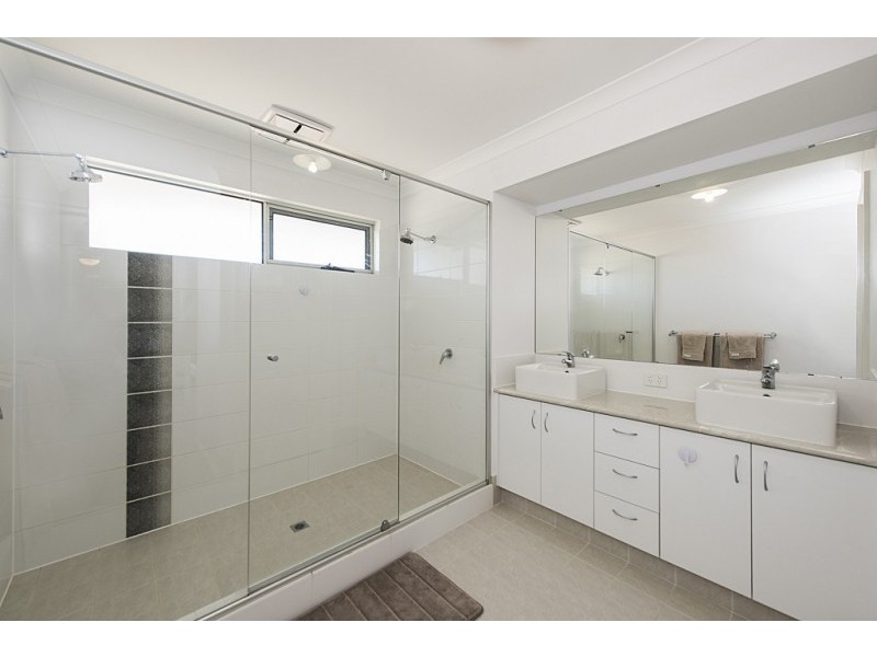 6 Imperia Lane, Secret Harbour WA 6173