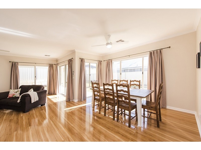 6 Imperia Lane, Secret Harbour WA 6173