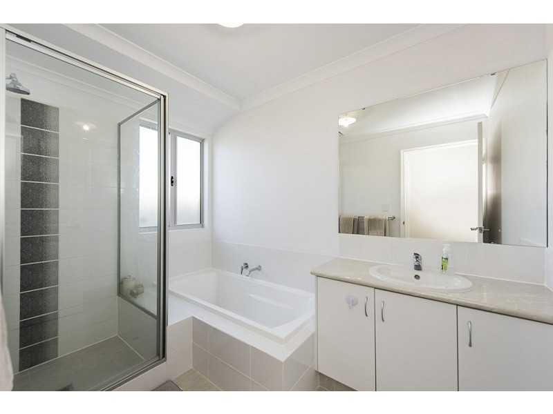 6 Imperia Lane, Secret Harbour WA 6173