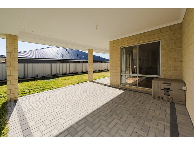 6 Imperia Lane, Secret Harbour WA 6173