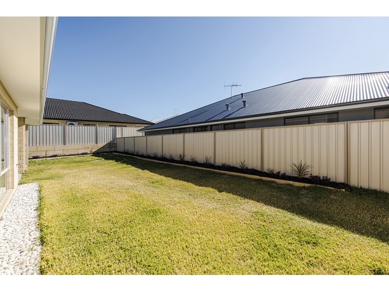 6 Imperia Lane, Secret Harbour WA 6173