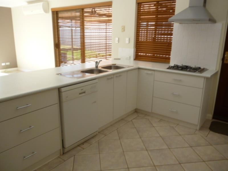 3 Taviano, Secret Harbour WA 6173