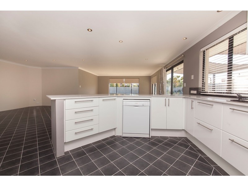 19 Canouan Loop, Secret Harbour WA 6173