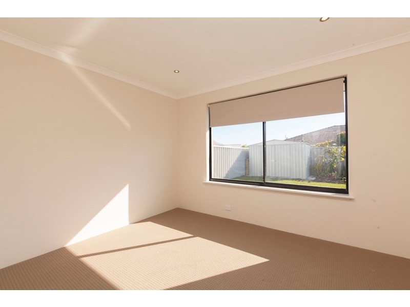19 Canouan Loop, Secret Harbour WA 6173