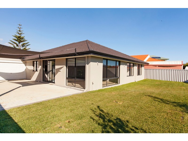 19 Canouan Loop, Secret Harbour WA 6173