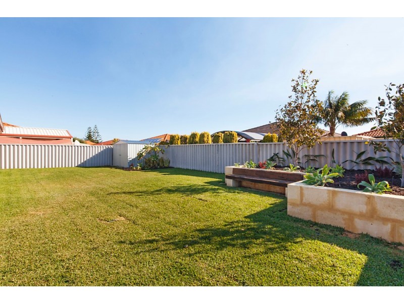 19 Canouan Loop, Secret Harbour WA 6173