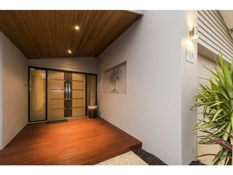 4 Lorne Bend, Secret Harbour WA 6173