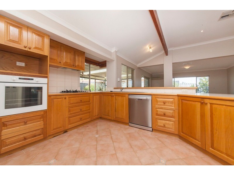 17 Sete Green, Secret Harbour WA 6173