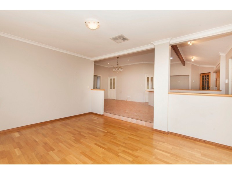 17 Sete Green, Secret Harbour WA 6173