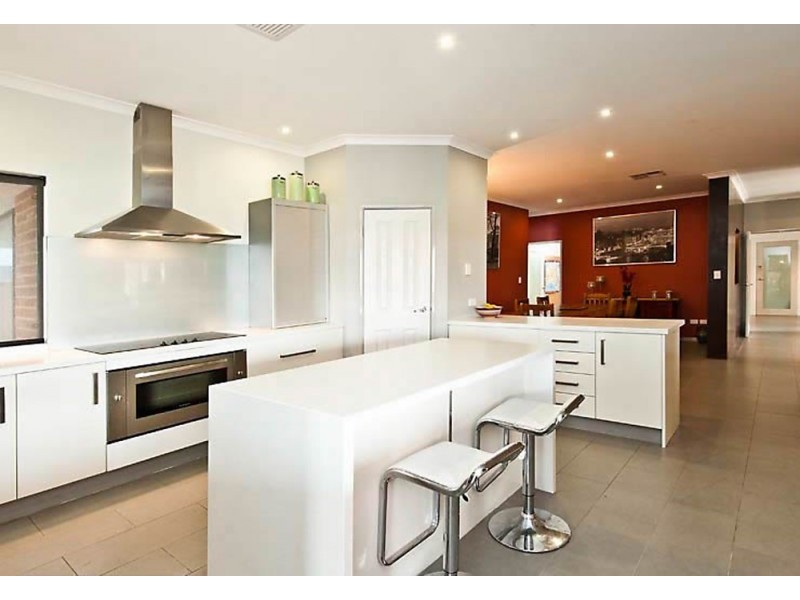 25 Elwell Street, Secret Harbour WA 6173