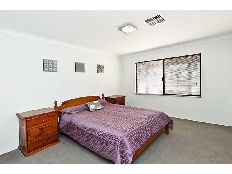 25 Elwell Street, Secret Harbour WA 6173