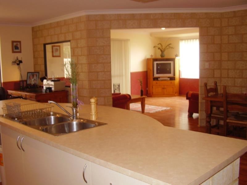 14 Wacona Way, Secret Harbour WA 6173