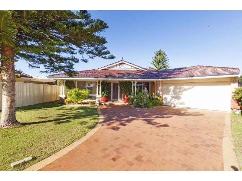 38 Carmargue Green, Secret Harbour WA 6173