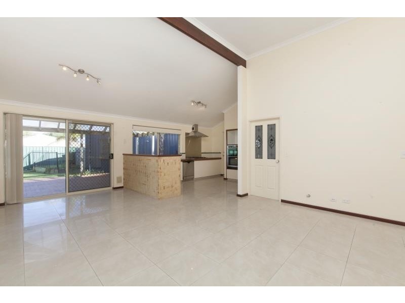 38 Carmargue Green, Secret Harbour WA 6173