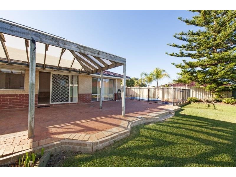 38 Carmargue Green, Secret Harbour WA 6173