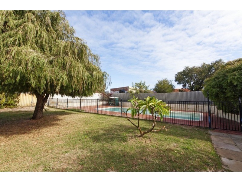 11 Bentley Street, Singleton WA 6175