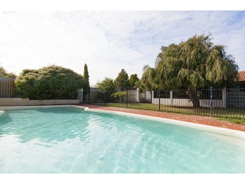 11 Bentley Street, Singleton WA 6175