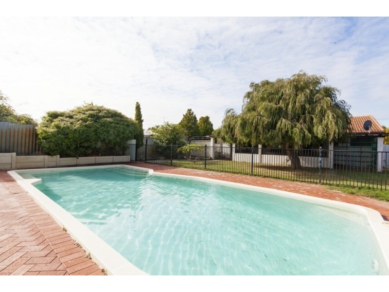 11 Bentley Street, Singleton WA 6175