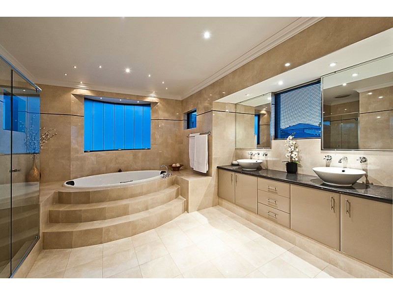 22 Hassars Road, Secret Harbour WA 6173