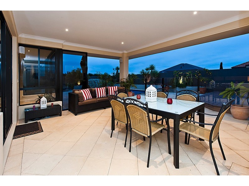 22 Hassars Road, Secret Harbour WA 6173