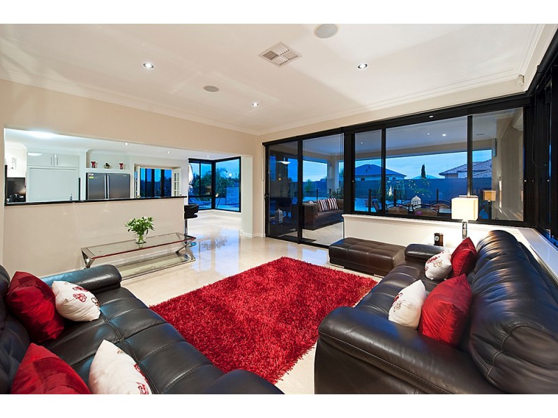 22 Hassars Road, Secret Harbour WA 6173