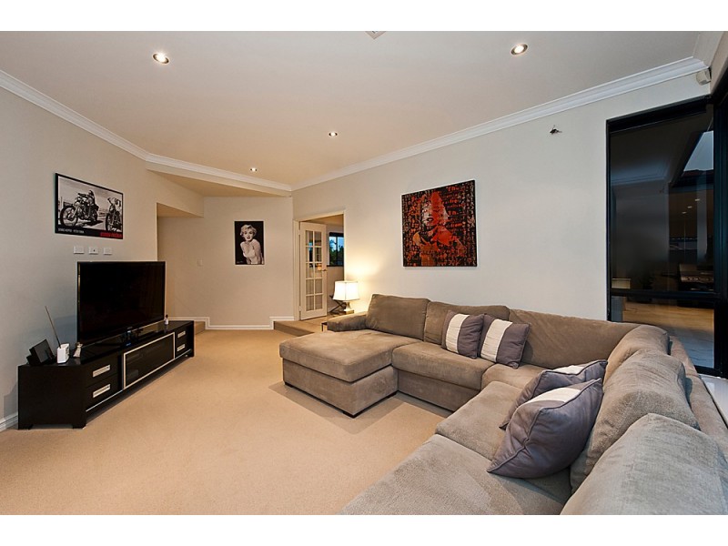 22 Hassars Road, Secret Harbour WA 6173