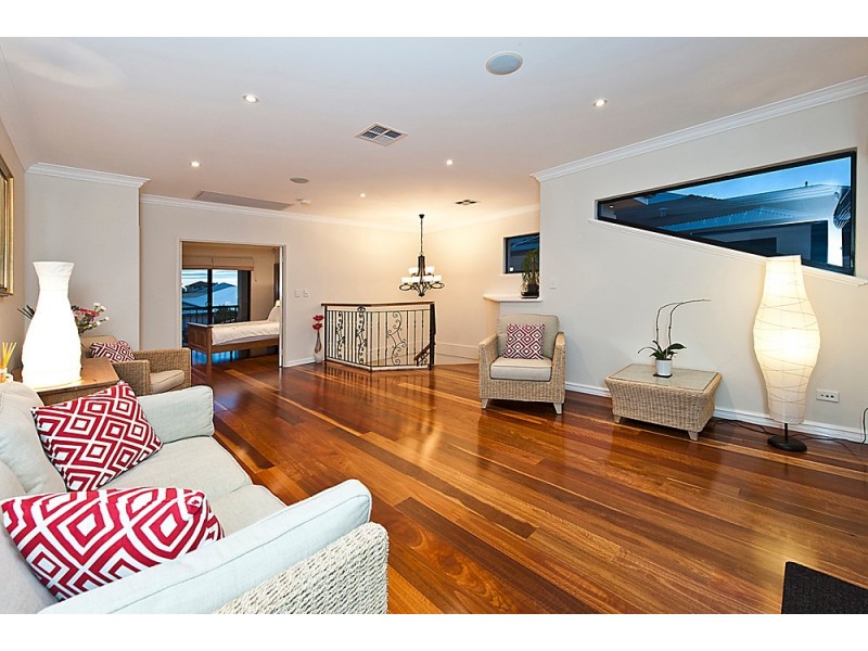 22 Hassars Road, Secret Harbour WA 6173