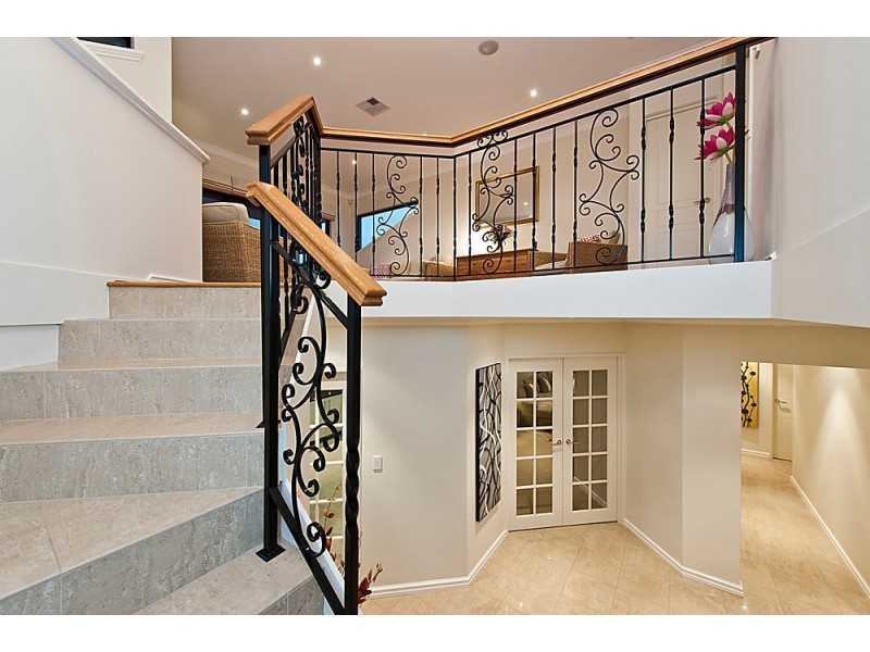 22 Hassars Road, Secret Harbour WA 6173