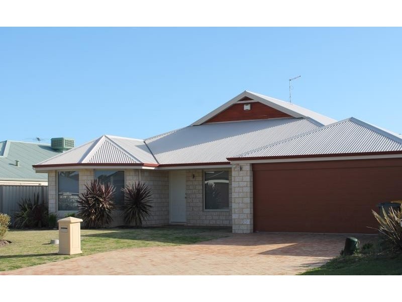 4 Voltaire Way, Secret Harbour WA 6173