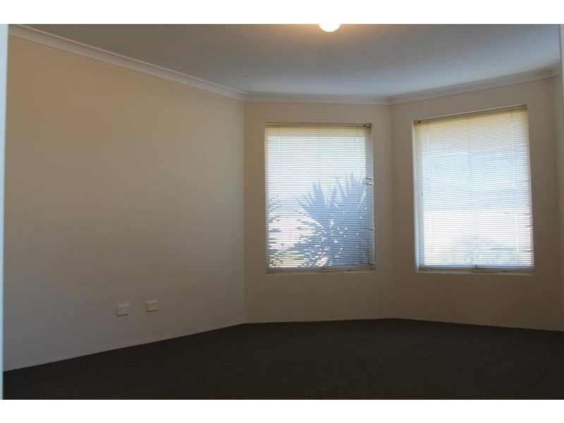 4 Voltaire Way, Secret Harbour WA 6173