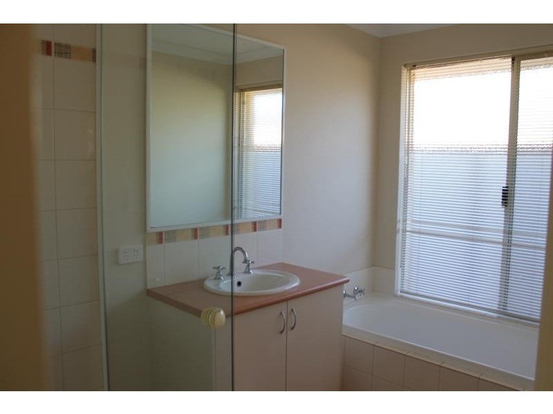 4 Voltaire Way, Secret Harbour WA 6173