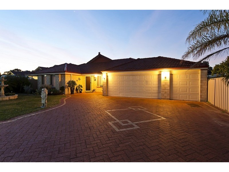 18 Alicante Mews, Secret Harbour WA 6173