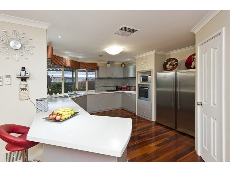 18 Alicante Mews, Secret Harbour WA 6173