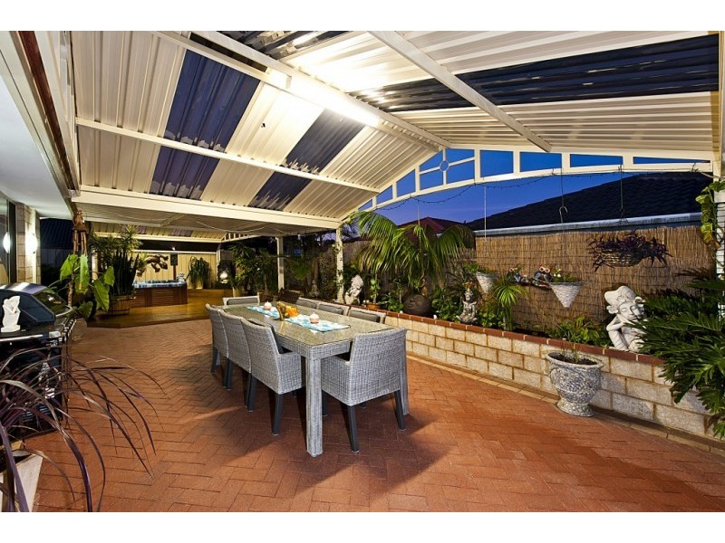 18 Alicante Mews, Secret Harbour WA 6173