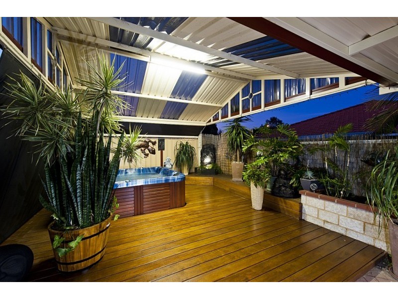 18 Alicante Mews, Secret Harbour WA 6173