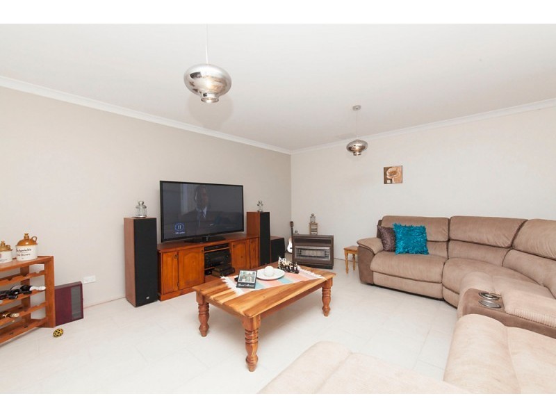 10 Tamar Break, Madora Bay WA 6210