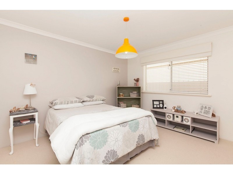 10 Tamar Break, Madora Bay WA 6210