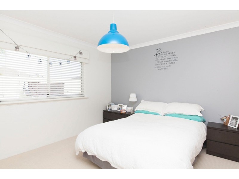 10 Tamar Break, Madora Bay WA 6210