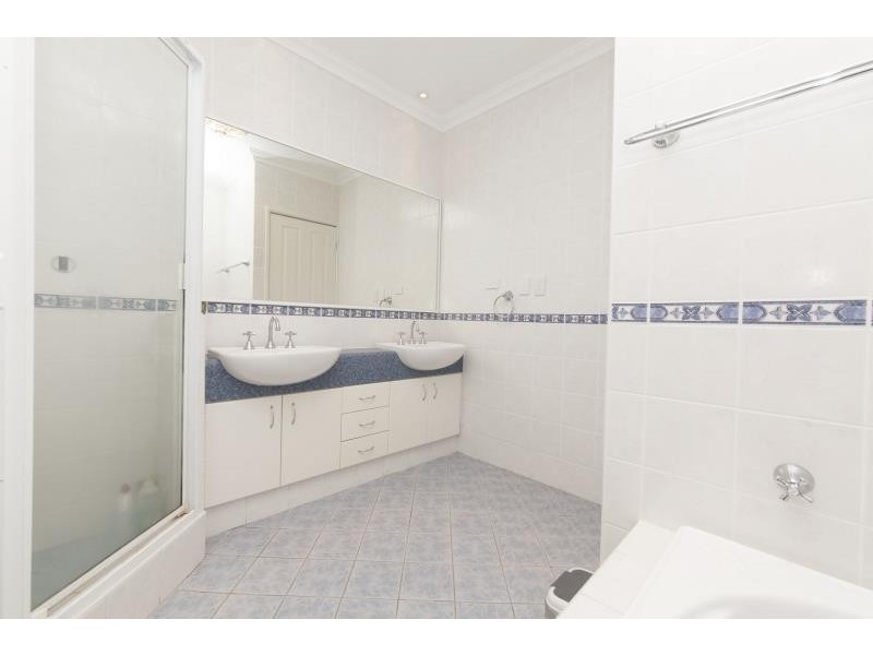 8/2 Albenga Place, Secret Harbour WA 6173