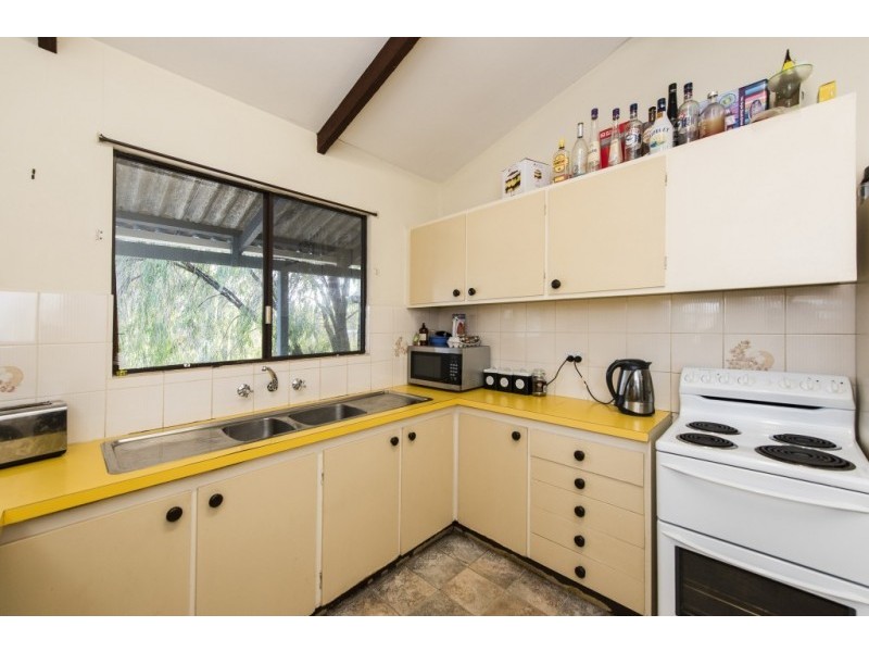 21 Strelley Rd, Golden Bay WA 6174