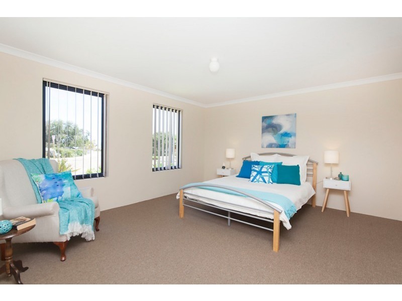 19 Nottely Crescent, Secret Harbour WA 6173